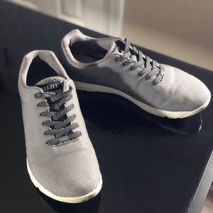 NoBull Trainer, size 12, grey and white